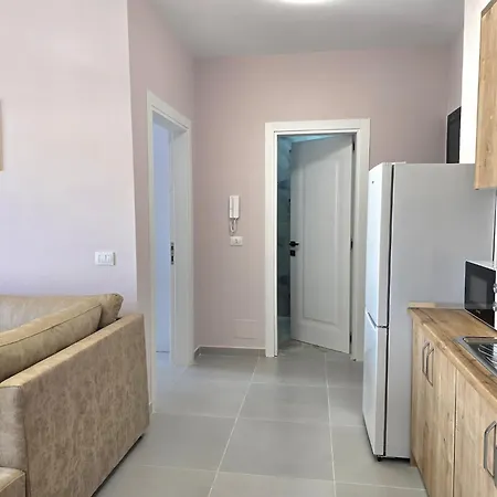 Apartment In Steps From The